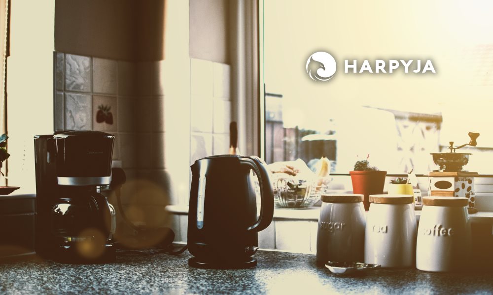 Banner de capa da notícia 5 produtos que custam menos R$70 e fazem muita diferença na cozinha.