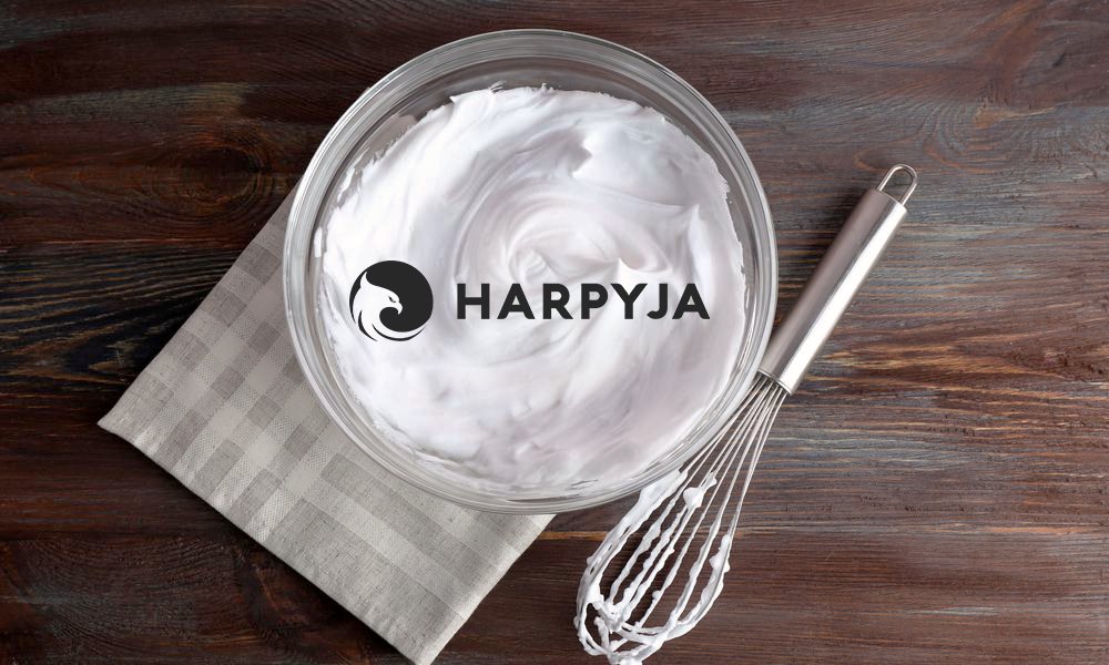 Imagem do blog post Receita de Chantilly sem segredos!