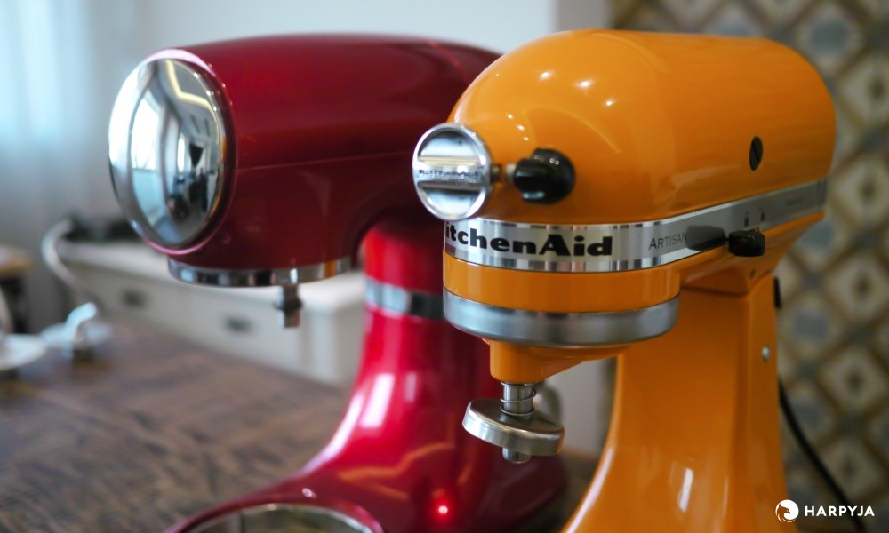 Comparativo de planetárias - KitchenAid Artisan vs. Oster Digital OBAT911 - Imagem 1