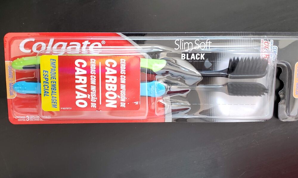 Escova Dental Colgate Slim Soft Black  - Imagem 4