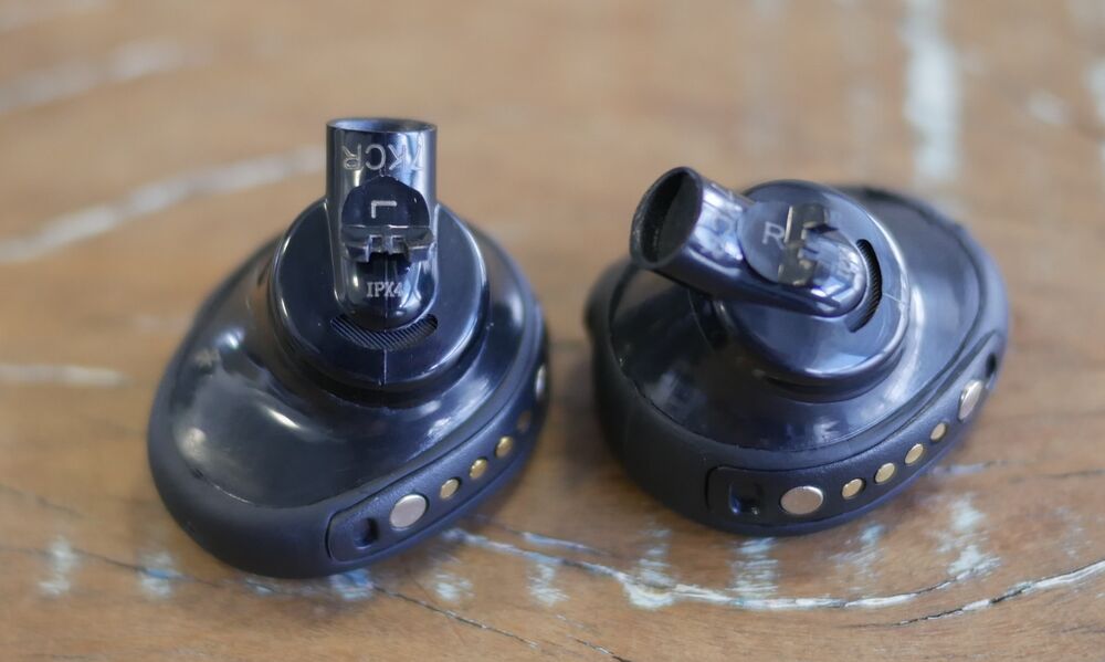 Fone de Ouvido Bose SoundSport Free Wireless Headphones - Imagem 1