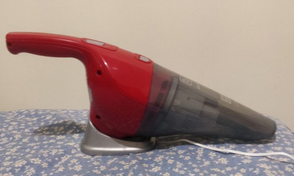 Foto de Aspirador de Pó e Água Black + Decker com Bateria de Lítio