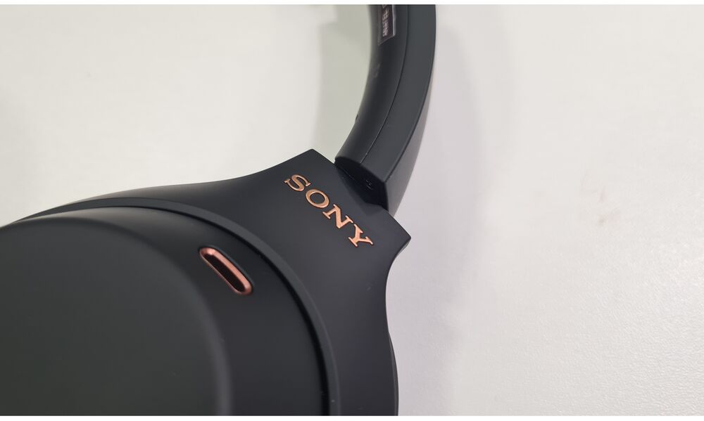Banner da opinião Headphone Sony WH-1000XM4 com Noise Cancelling