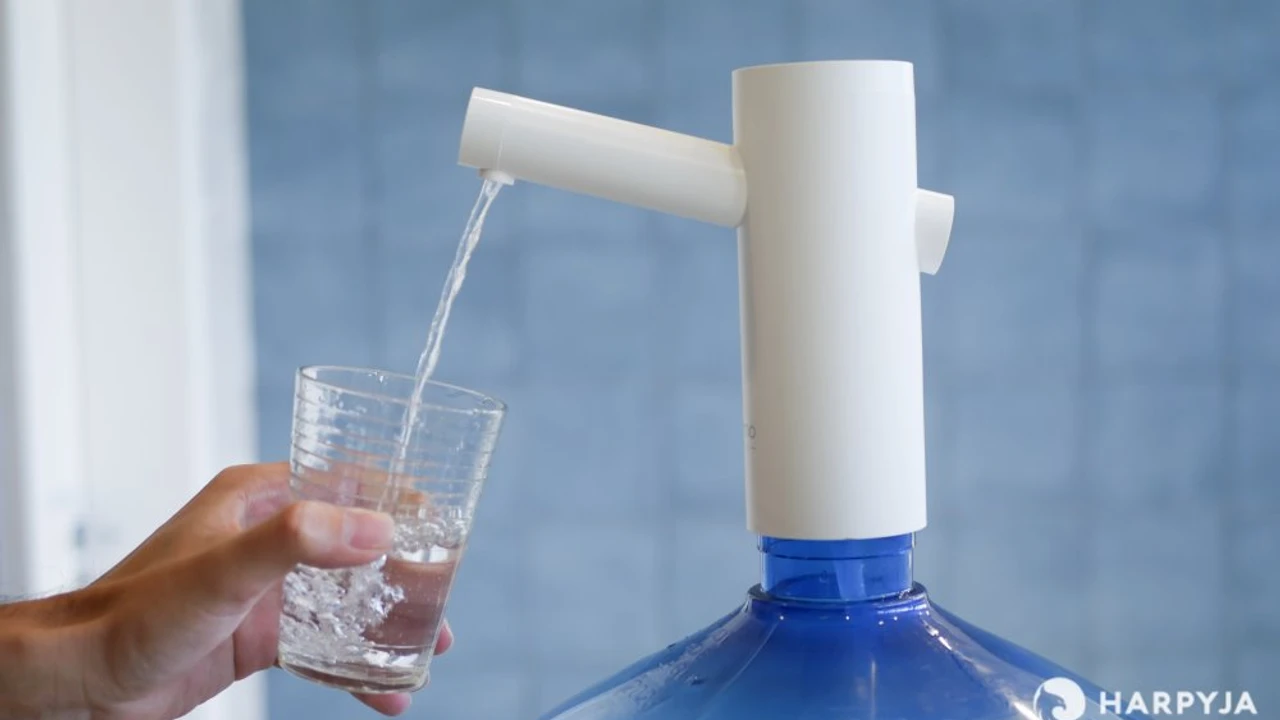 Bomba Elétrica Momo M4 para galão de água - Imagem 6