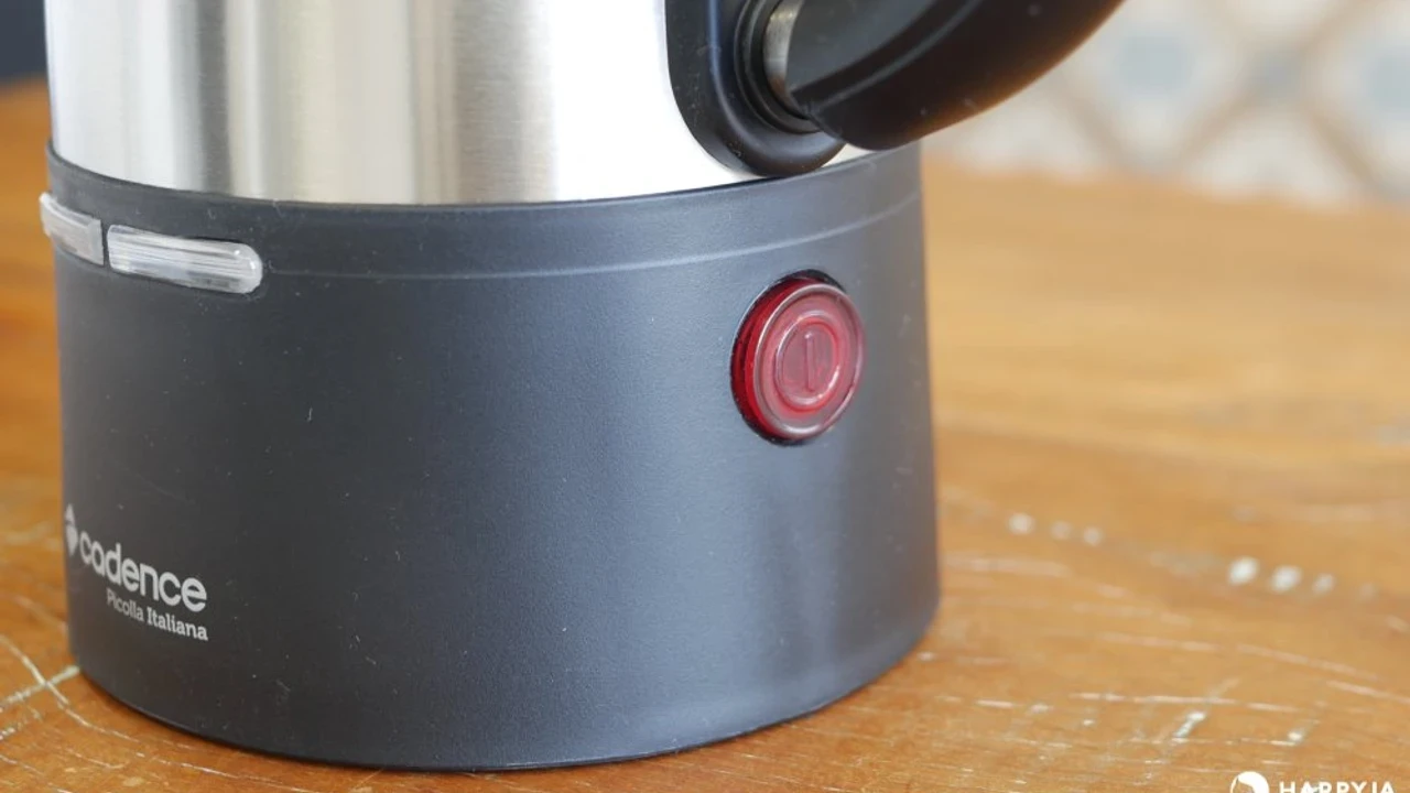 Foto de Cafeteira Italiana Cadence Picolla