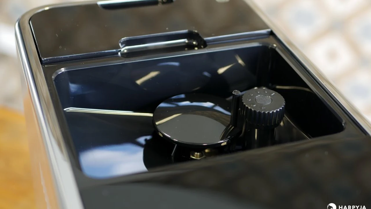 Oster Super Automática com Moedor - Imagem 7