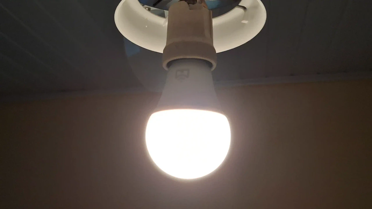 Lâmpada Smart Positivo 7W - Imagem 2