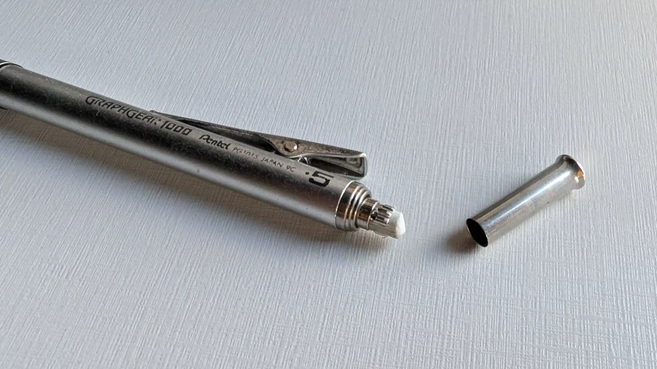 Pentel Lapiseira GraphGear 1000, tamanho da ponta (0,5 mm), barril preto, 1 cada (PG1015A) - Imagem 3