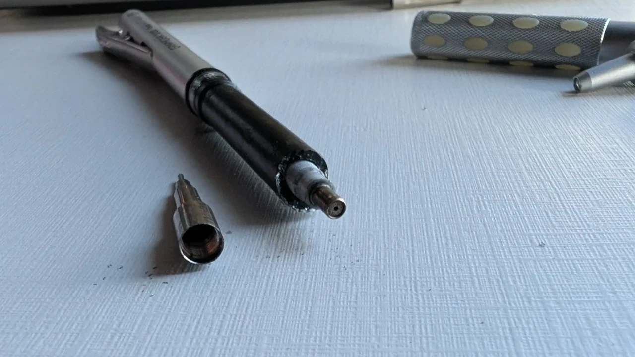 Pentel Lapiseira GraphGear 1000, tamanho da ponta (0,5 mm), barril preto, 1 cada (PG1015A) - Imagem 5