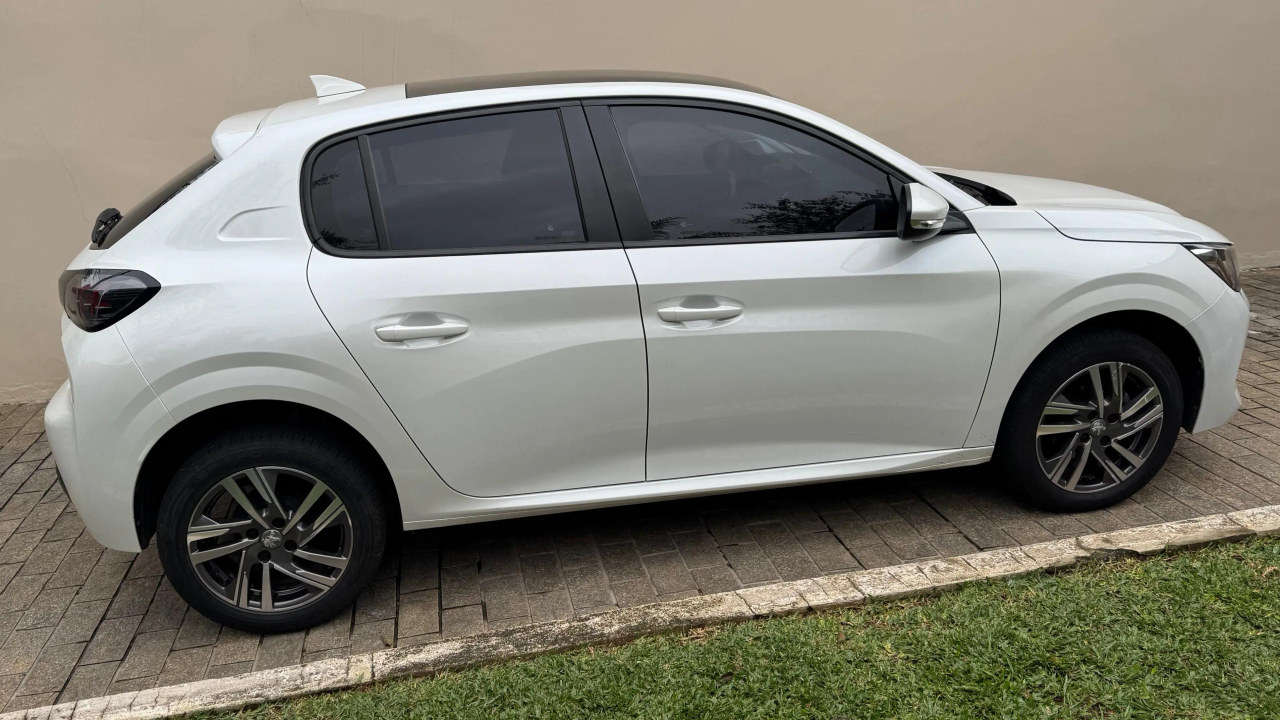Peugeot 208 Allure 20/21 - Imagem 3