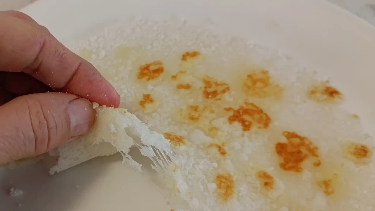 Tapioca com manteiga e queijo - Imagem 5