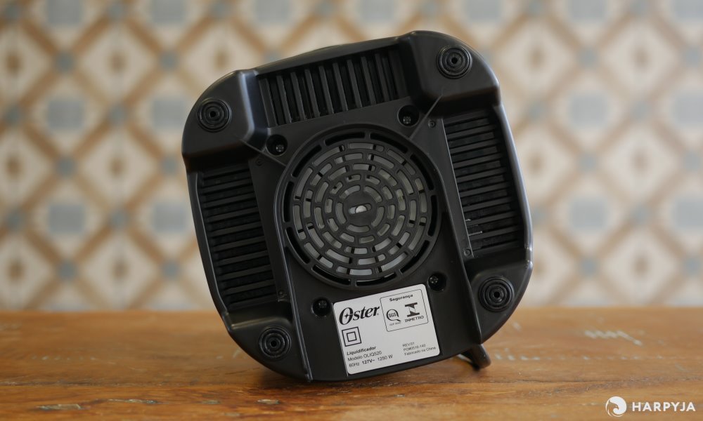 Banner da opinião Oster OLIQ520