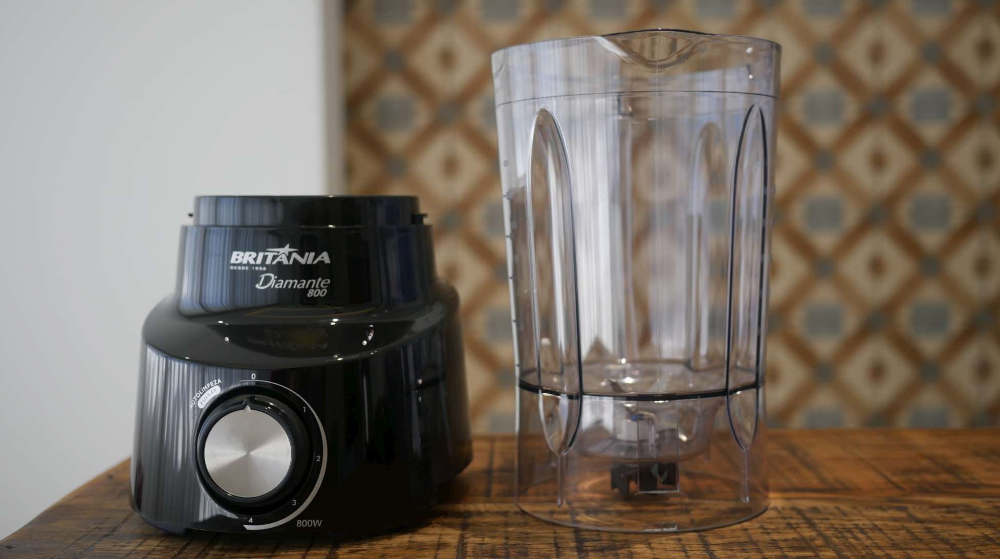 Banner da opinião Britânia Diamante 800 