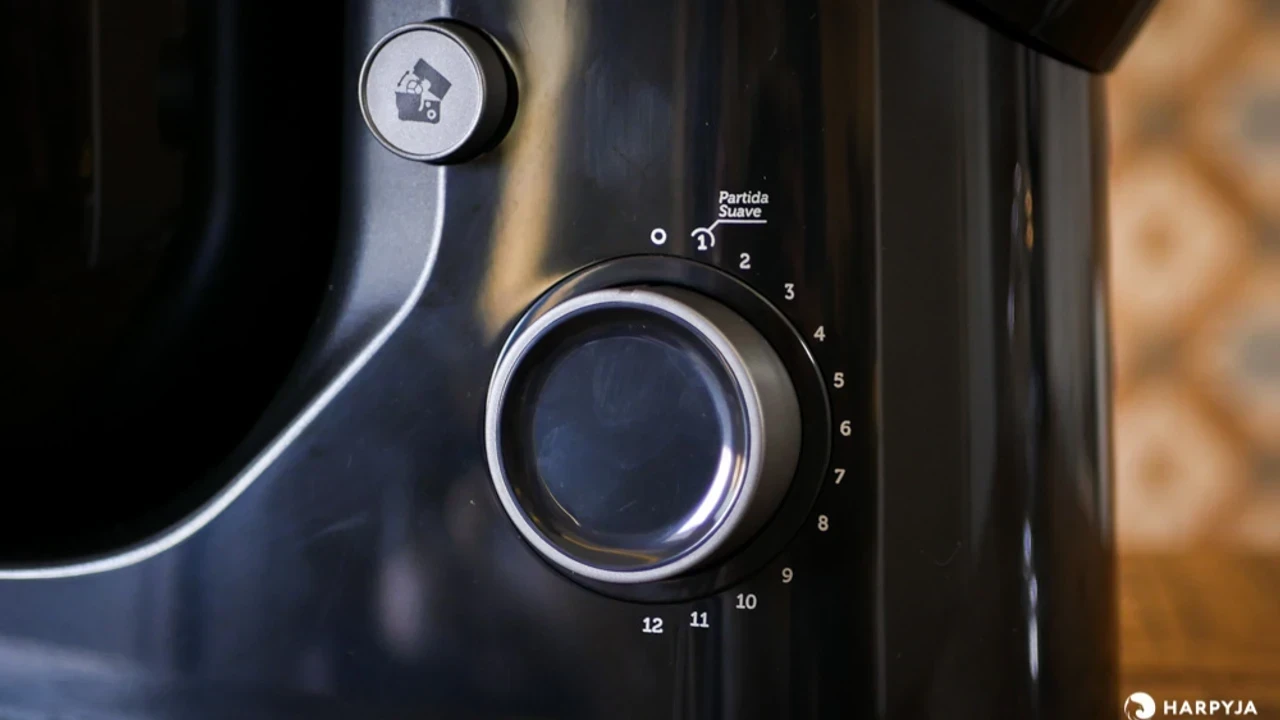 Banner da opinião Oster Bowl OBAT610