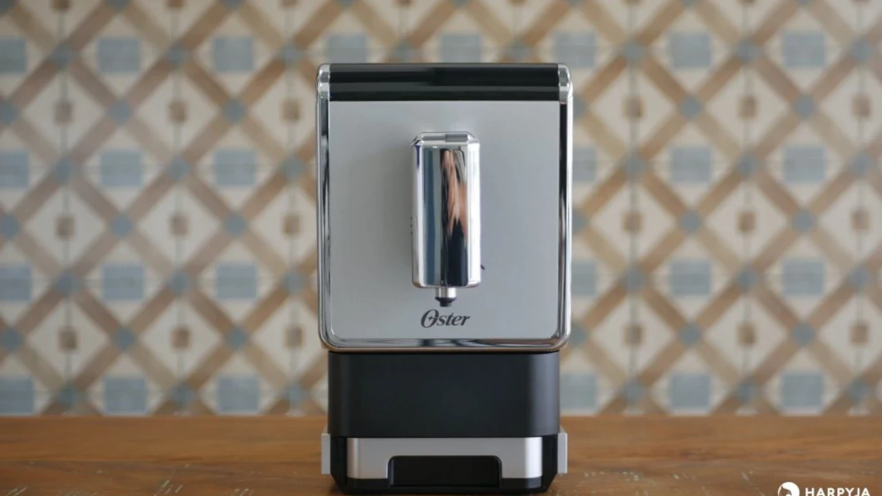 Oster Super Automática com Moedor - Imagem 1